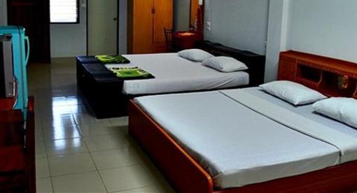 фото отеля Yong Dee Apartment