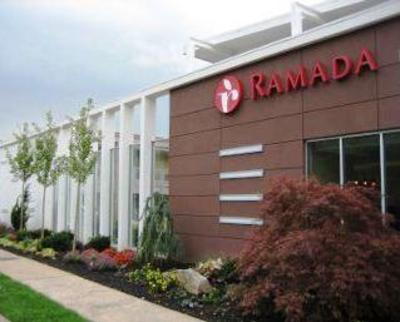 фото отеля Ramada Inn & Suites of Rockville Centre