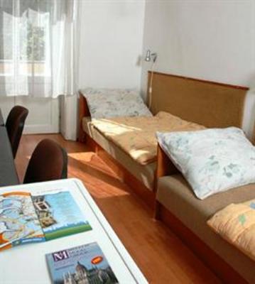фото отеля Travellers Hostel Banki