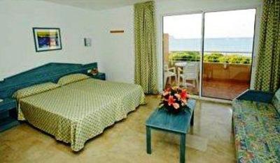 фото отеля Aparthotel Dunes Platja Santa Margalida