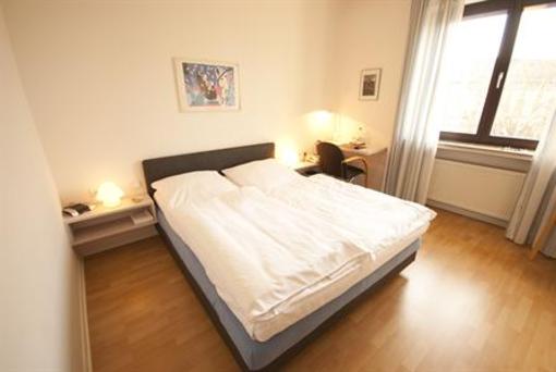 фото отеля Hotel Huss