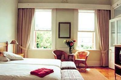 фото отеля Hillcrest Manor Guesthouse