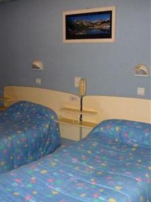 фото отеля Hotel De L'Avenue Tarbes