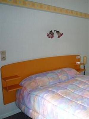 фото отеля Hotel De L'Avenue Tarbes
