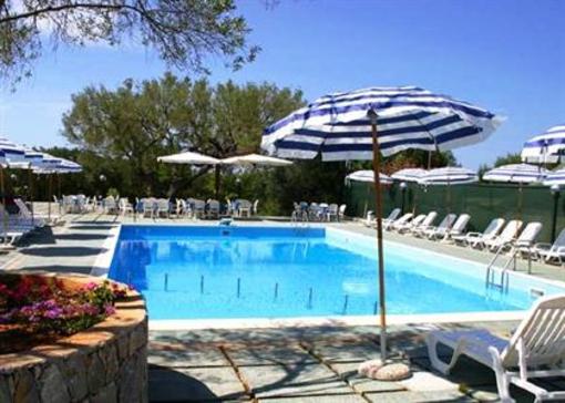 фото отеля Villaggio Residence Sant'Anna