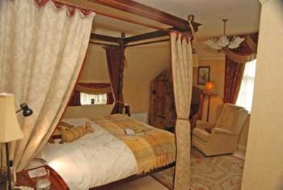 фото отеля Olde Moat House Ivychurch