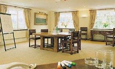 фото отеля Mannings Heath Hotel Horsham (England)