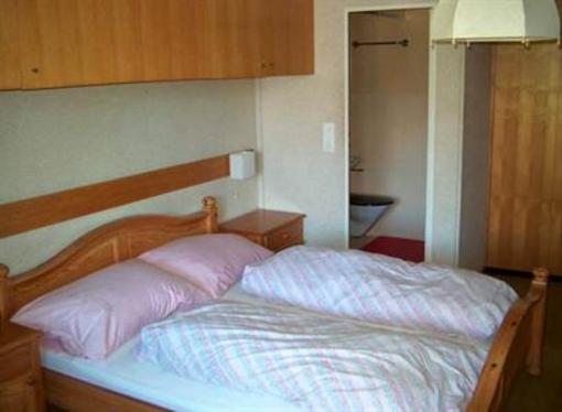 фото отеля Adrenalin Backpackers Hostel