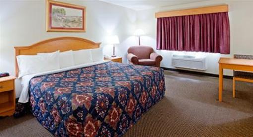 фото отеля AmericInn Hayward