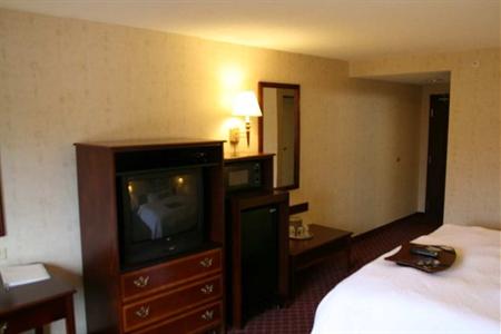 фото отеля Hampton Inn East Aurora