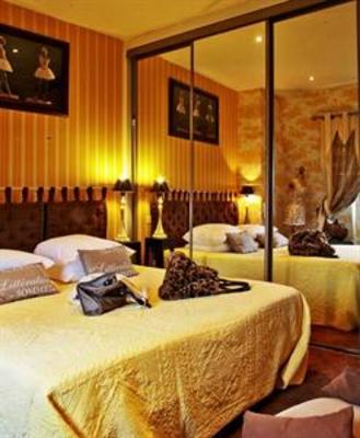 фото отеля Hostellerie Saint Jacques Hotel Saint-Saud-Lacoussiere