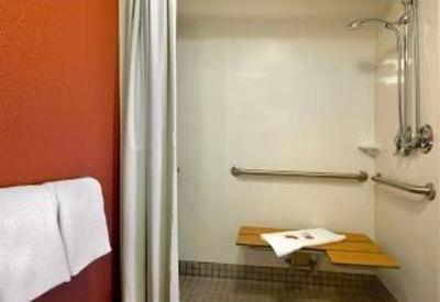 фото отеля Red Roof Inn Willoughby