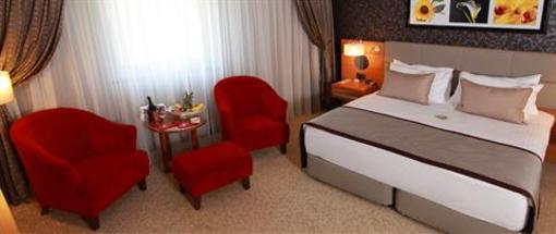 фото отеля Ramada Plaza Izmit