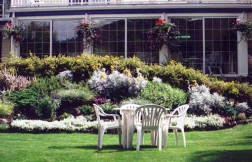 фото отеля Lakeside Country Inn Savona