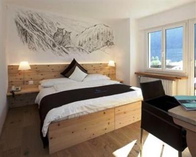 фото отеля Hotel Crusch Alba