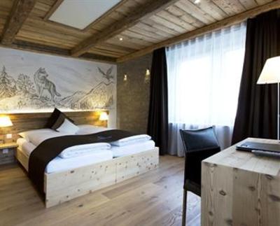 фото отеля Hotel Crusch Alba
