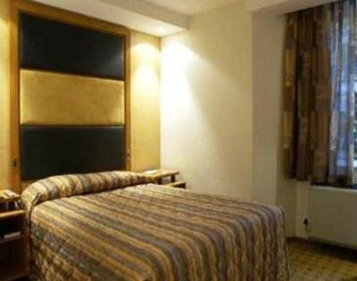фото отеля Town Lodge Sandton-Grayston Drive