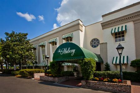 фото отеля Holiday Inn Hotel Historic District (Mulberry Inn)