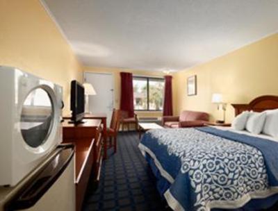 фото отеля Dover-Days Inn Downtown