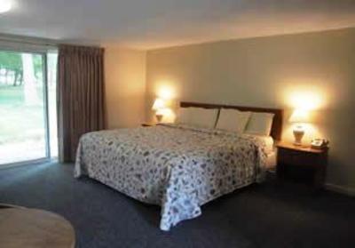 фото отеля Blue Dolphin Inn