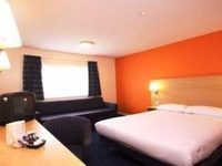 Travelodge Newbury Tot Hill Farnborough