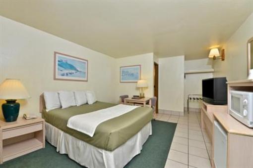 фото отеля Americas Best Value Inn & Suites Newport