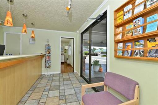 фото отеля Americas Best Value Inn & Suites Newport