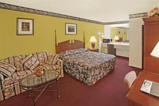 фото отеля Americas Best Value Inn San Marcos (Texas)