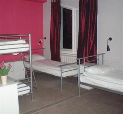 фото отеля 100Ten Hostel