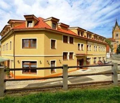 фото отеля Hotel Záviš Z Falkenštejna Hluboka nad Vlatovou