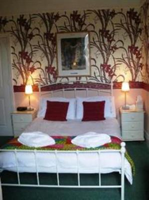 фото отеля Cliftons Bed and Breakfast