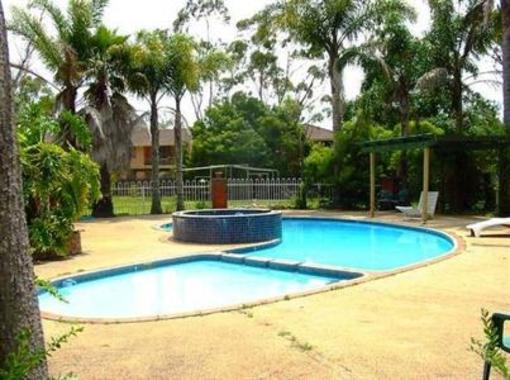 фото отеля Sapphire Coast Motel