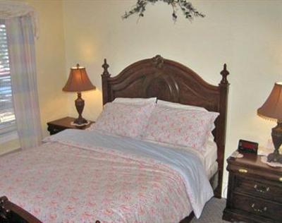 фото отеля Santa Paula Inn B&B