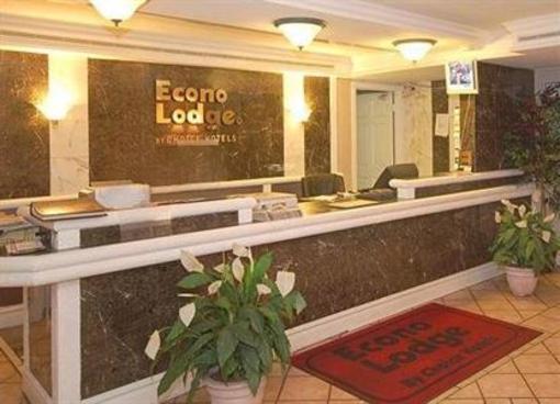 фото отеля Econo Lodge College Park