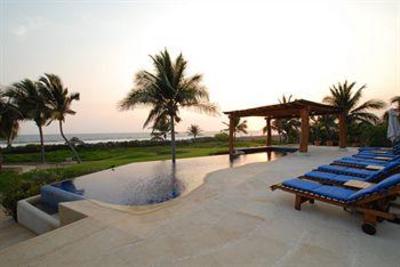 фото отеля Hotel Las Palmas Zihuatanejo