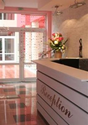 фото отеля Rose Garden Omaks Hotel Apartments