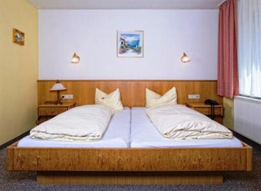 фото отеля Hotel Hirsch Immenstadt