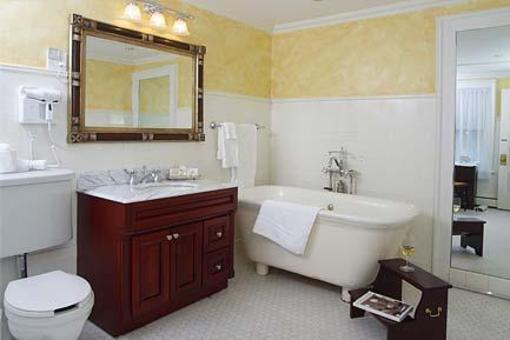 фото отеля Copper Beech Inn