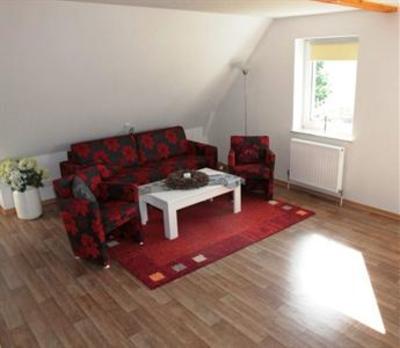 фото отеля Apartmenthaus Am Grun