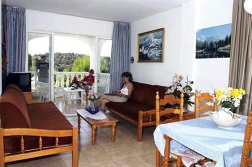 фото отеля Apartamentos Atalaya Bosque Calvia