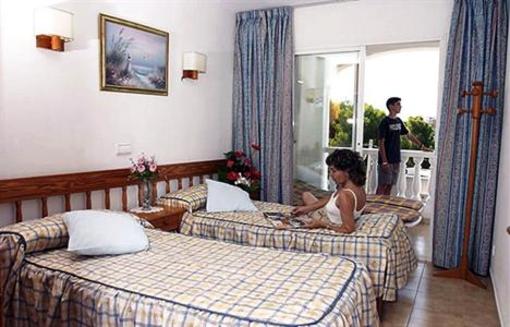 фото отеля Apartamentos Atalaya Bosque Calvia
