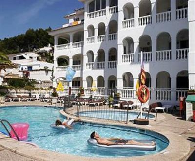 фото отеля Apartamentos Atalaya Bosque Calvia