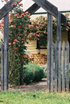 фото отеля Elinike Guest Cottages Wharparilla