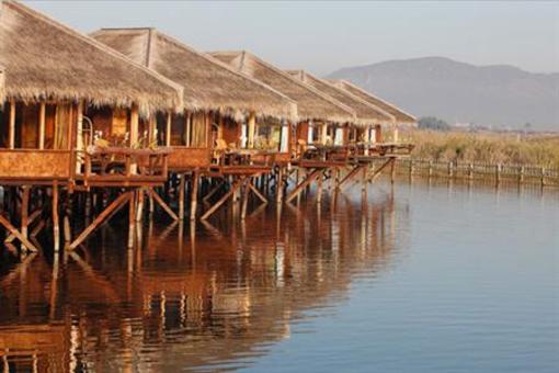 фото отеля Shwe Inn Tha Floating Resort