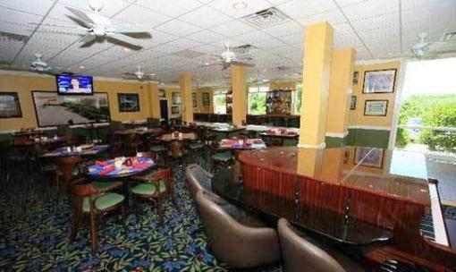 фото отеля Battleship Inn