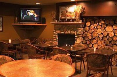 фото отеля Elkwater Lake Lodge and Resort
