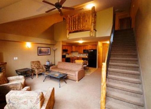 фото отеля Elkwater Lake Lodge and Resort