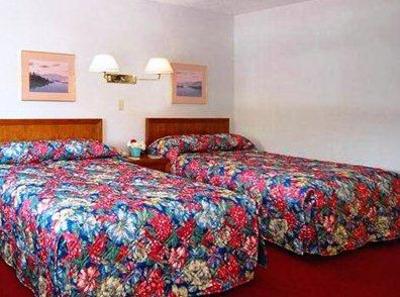 фото отеля Econo Lodge Downtown Lake George