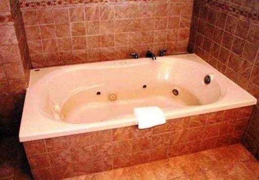 фото отеля Econo Lodge Downtown Lake George