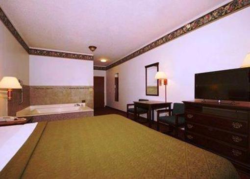 фото отеля Quality Inn & Suites South Bend